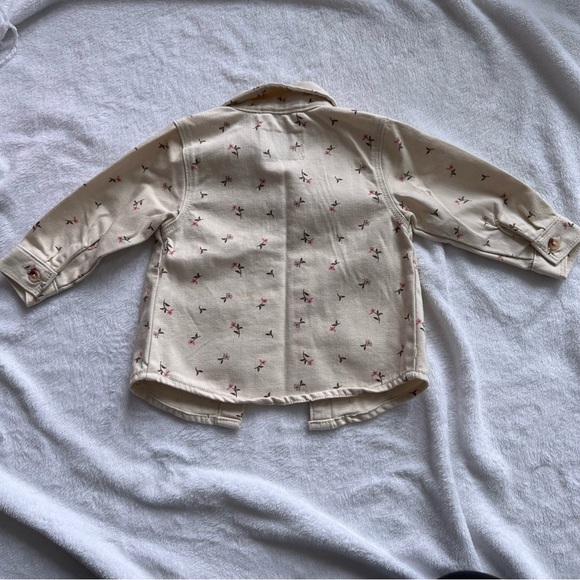 2/$20 Old Navy Floral Denim Jacket, 12-18m - Picture 5 of 6
